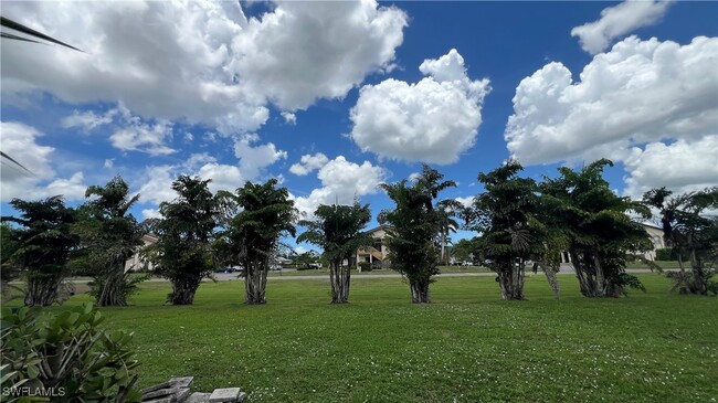 Building Photo - 13160 Kings Point Dr