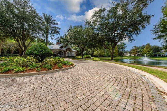 Building Photo - 12301 Kernan Forest Blvd