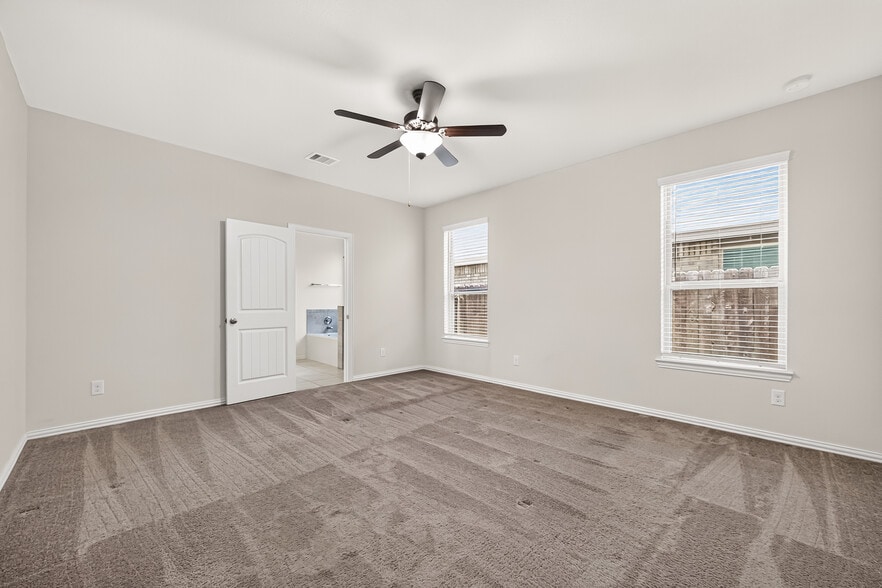Building Photo - 20223 Highfield Park Dr