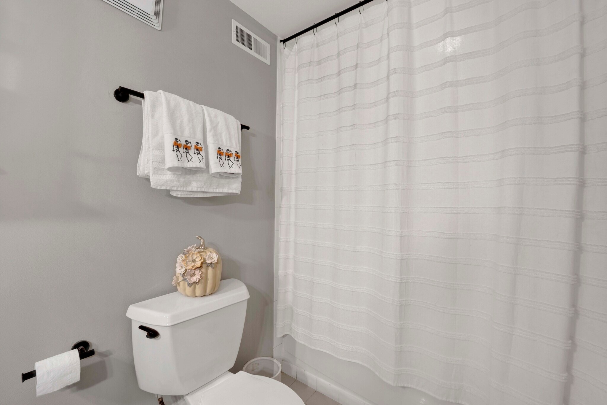 Building Photo - 625 W Jackson Blvd