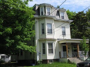 Building Photo - 19 Garfield St