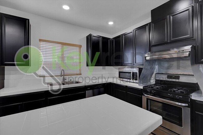 Building Photo - 7209 Corvus Cir