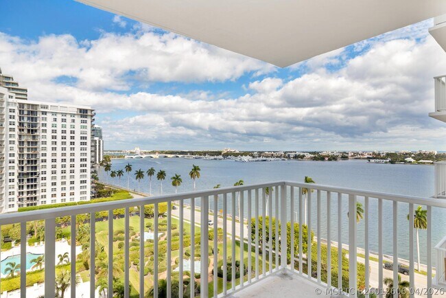 Building Photo - 1801 S Flagler Dr
