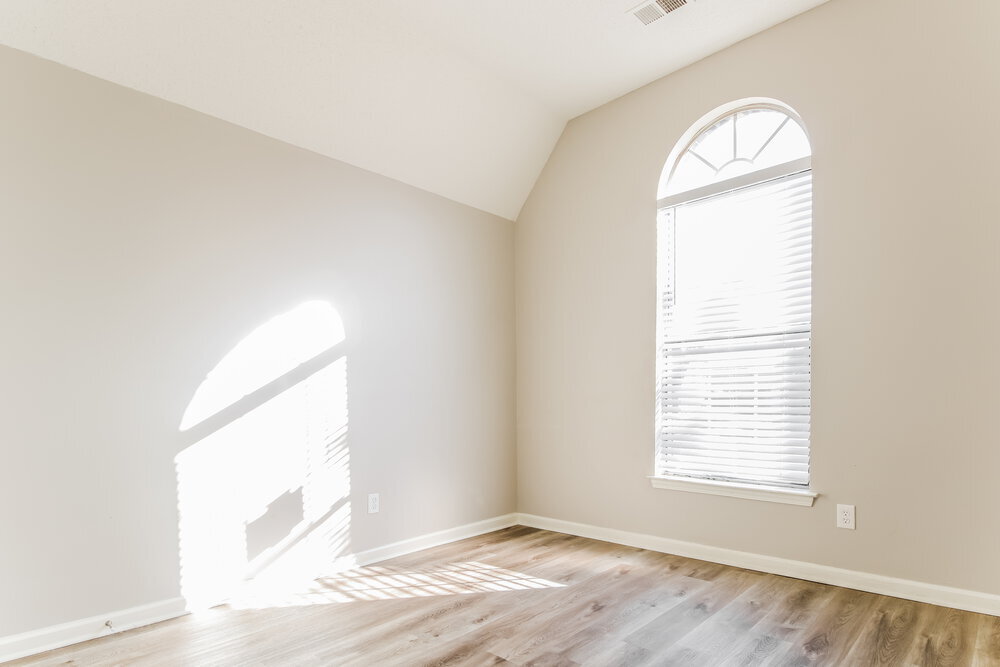 Building Photo - 7885 Meadow Ridge Ln