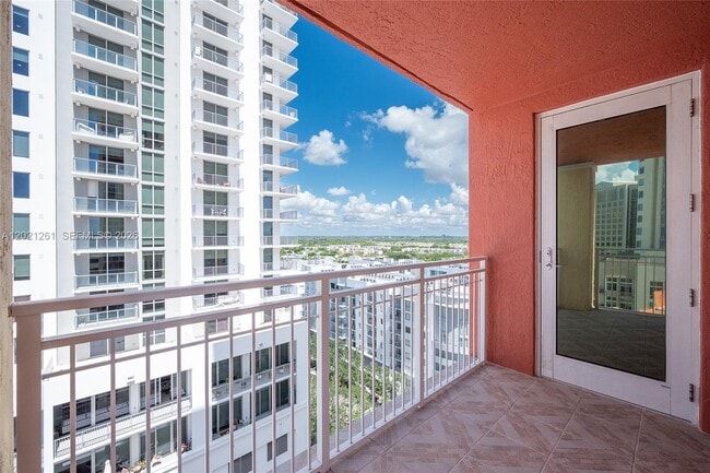Building Photo - 7350 SW 89th St