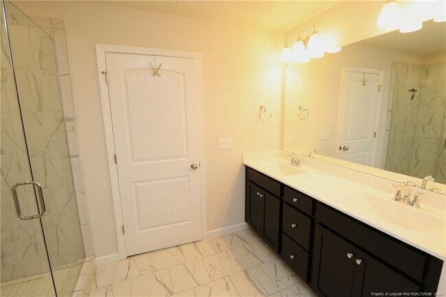 Building Photo - 114 Scoville Rd