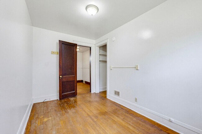 Building Photo - 6335 7th Ave
