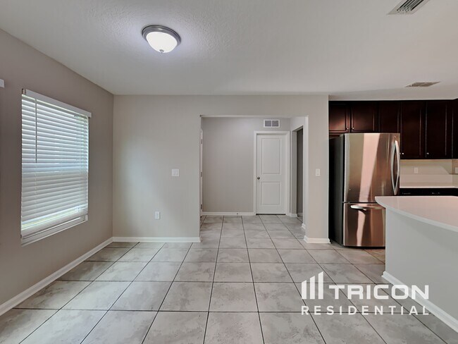 Building Photo - 2635 Glory Trail Jacksonville FL