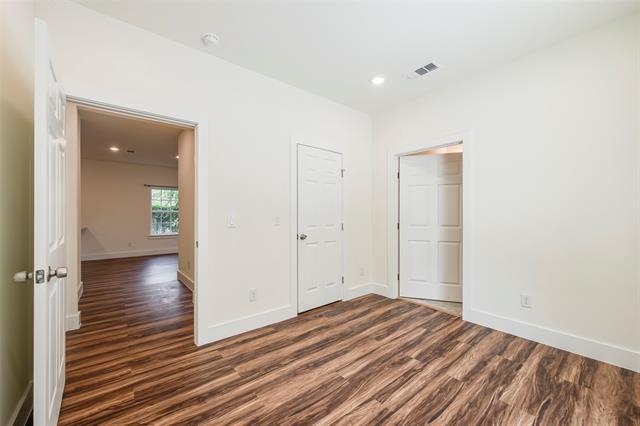 Building Photo - 3525 Herrling St