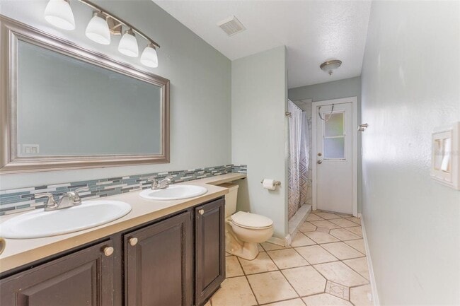 Building Photo - 3845 Gatlin Pl Cir