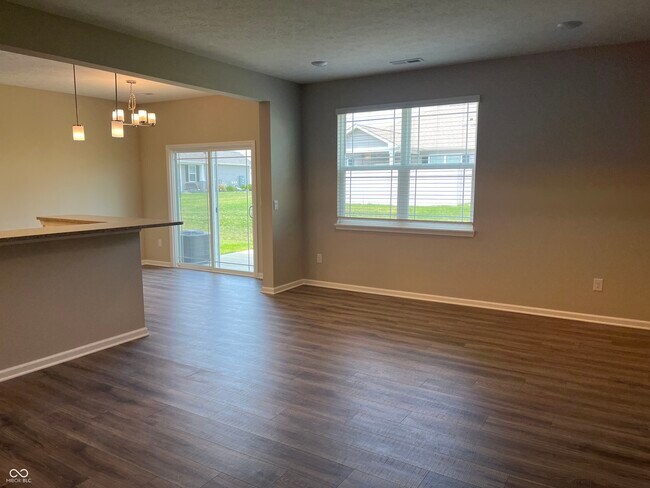 Building Photo - 6414 Yuma Ct