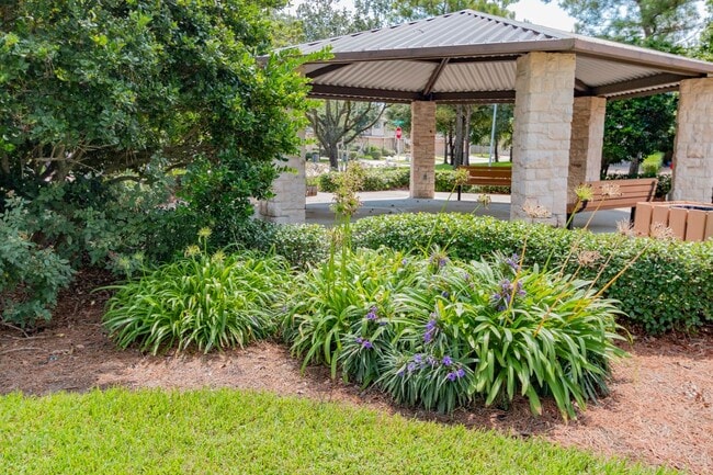Building Photo - 25227 Boulder Bend Ln