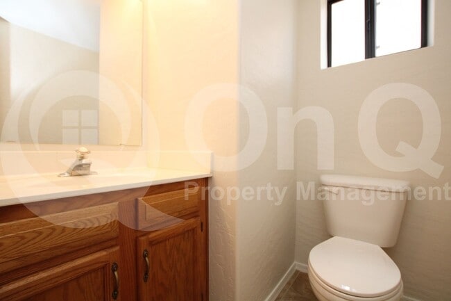 Building Photo - 3858 E Cathedral Rock Dr