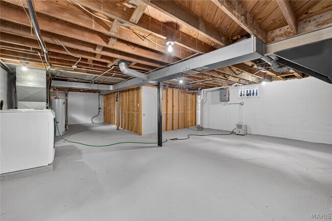 Building Photo - 109 Handlan Ct