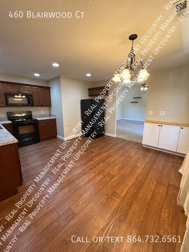 Building Photo - 460 Blairwood Ct