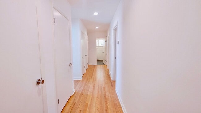 Building Photo - Broadmoor Mid-Century 3 Bedroom Ranch With...
