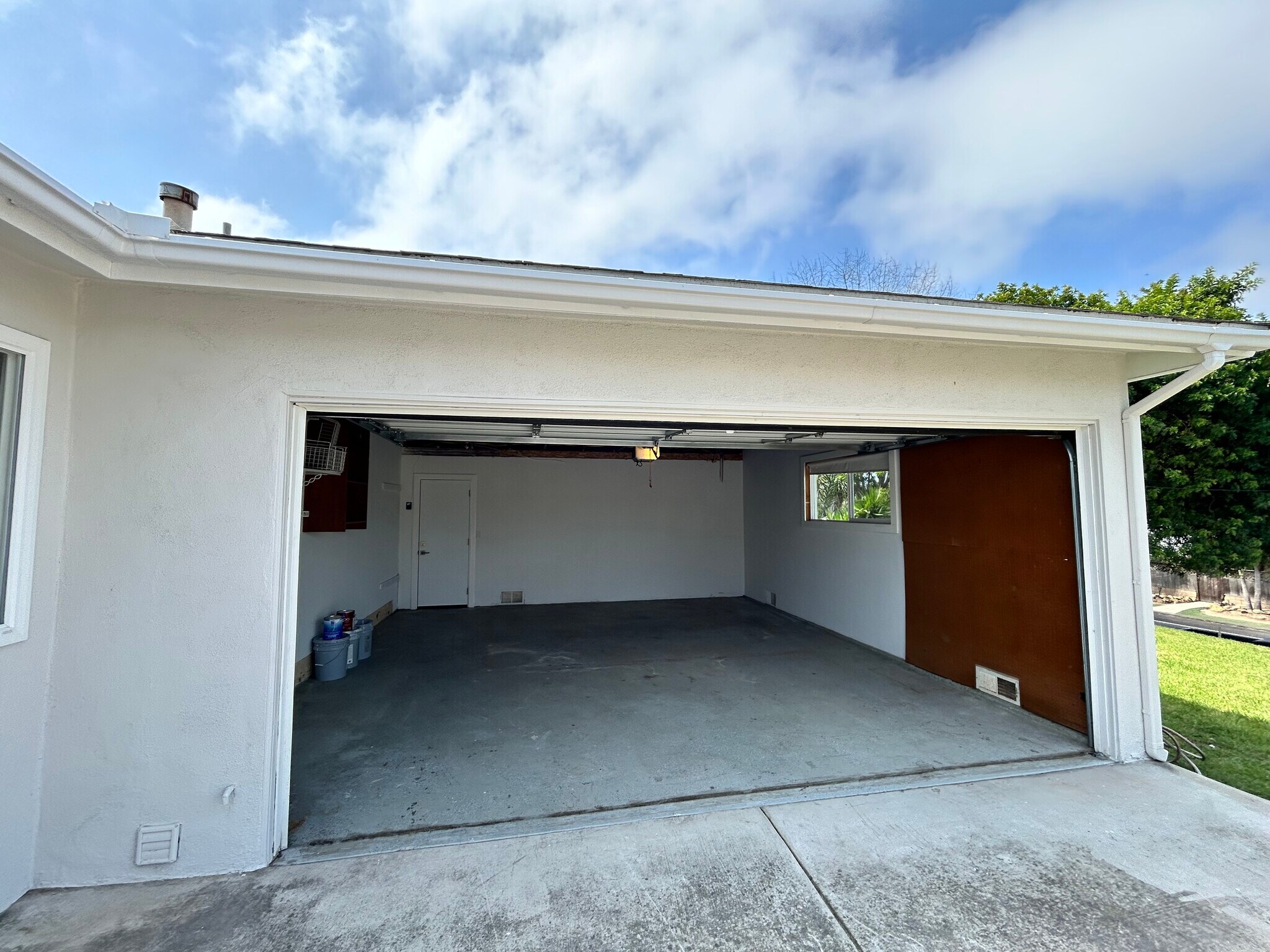 2 car garage + ample additional parking - 781 Saxony Rd