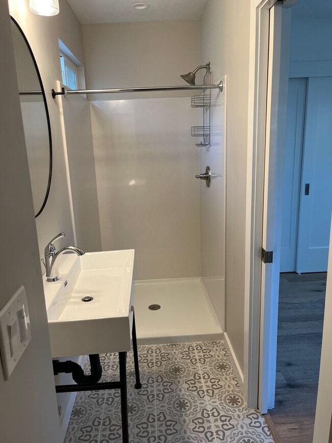 Building Photo - Beautiful Duplex Home near UC Davis Medical Center