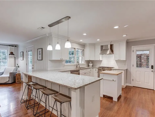 Building Photo - 649 Winder Hwy