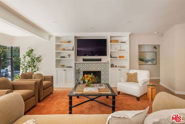 Building Photo - 11349 Canton Dr