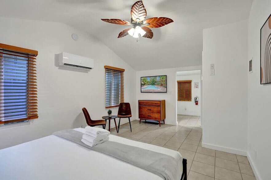 Building Photo - 1115 SW 4th St