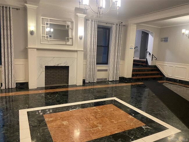 Building Photo - 35-35-35-75 75th St