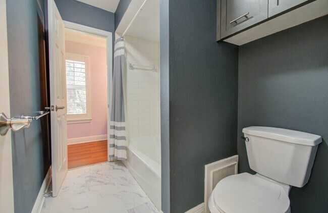 Building Photo - 16209 Wall St