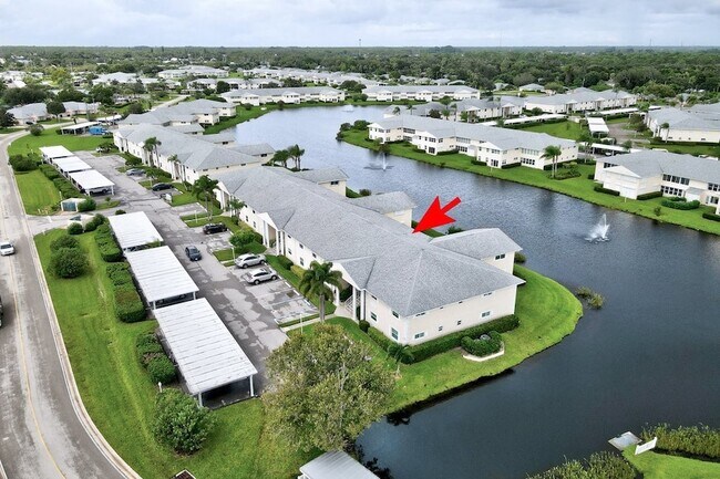Building Photo - 830 Lake Orchid Cir
