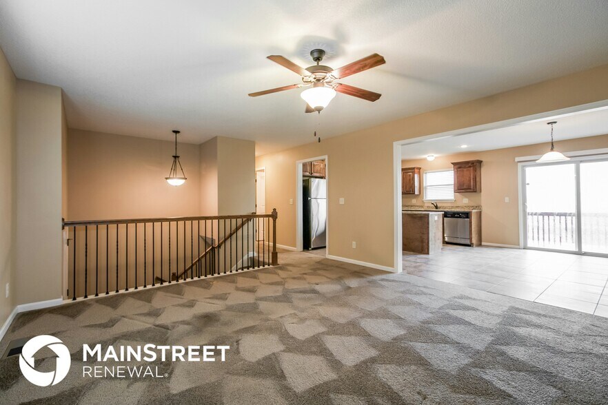 Building Photo - 308 Golfview Dr