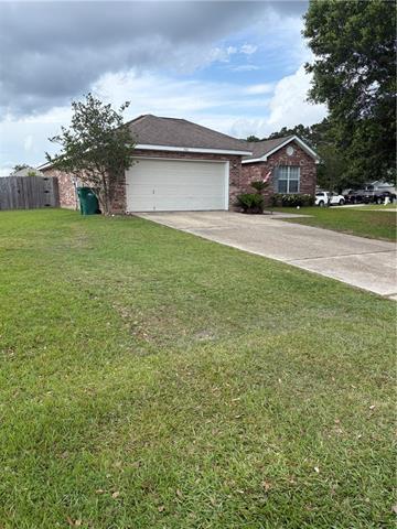 Building Photo - 700 Lakeview Ln