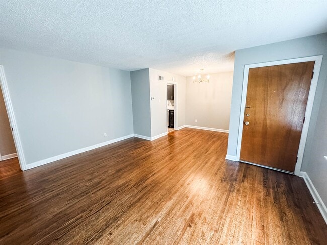Building Photo - 1439 Woodston Rd