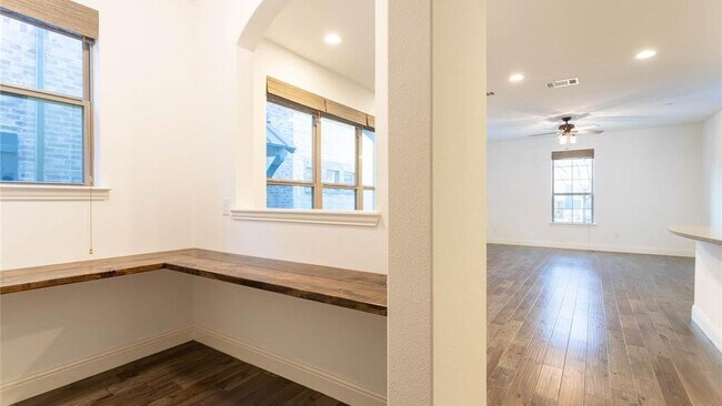 Building Photo - 7209 Huckleberry Dr