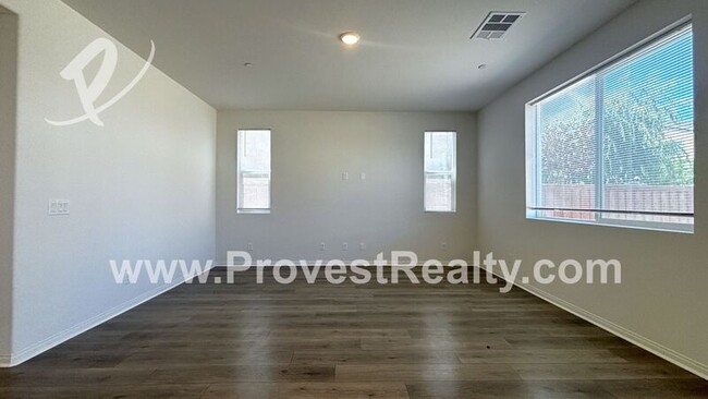 Building Photo - 10258 Tamarisk Ave
