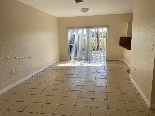 Building Photo - 8524 SW 214th Way