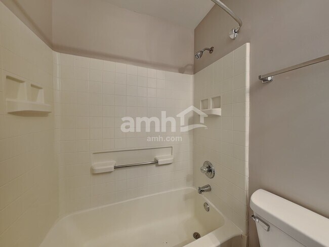 Building Photo - 1613 Gleneagle Ct