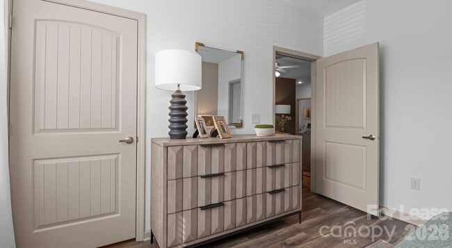 Building Photo - 15155 Ollie Dr