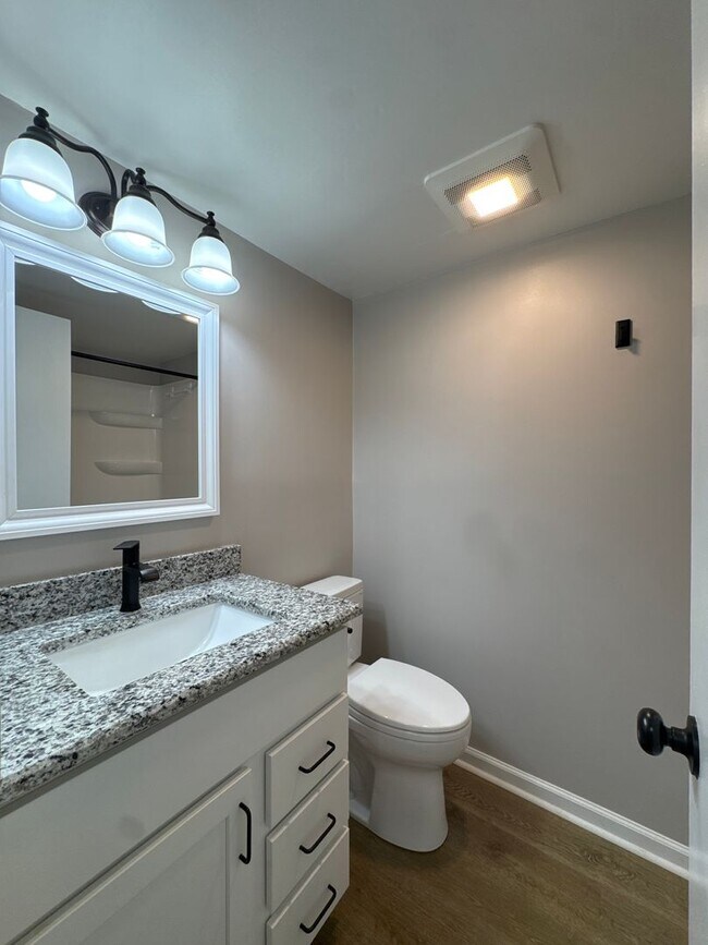 Building Photo - Quail Valley-6A