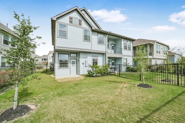 Building Photo - 21131 Medina River Dr