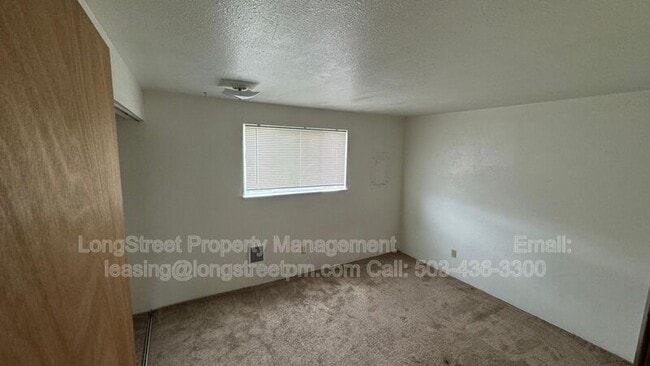 Building Photo - 1310 NW Fillmore Ave