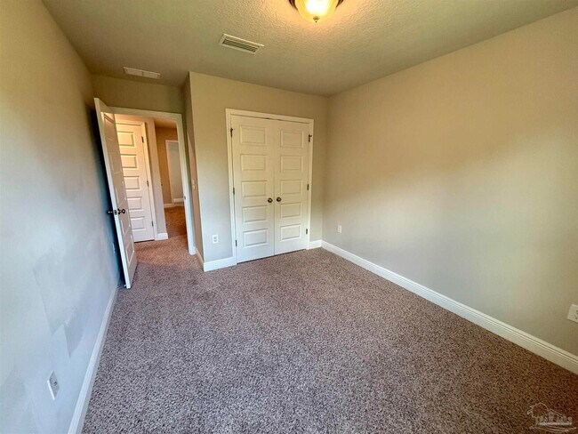 Building Photo - 6029 Royal Port Ct