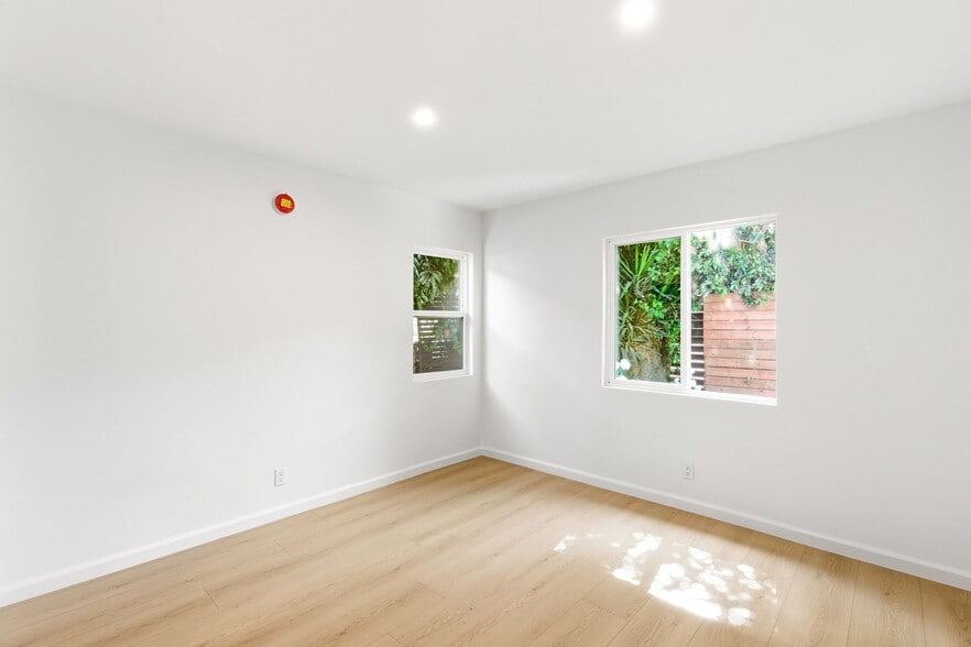 Building Photo - 4360 Alla Rd