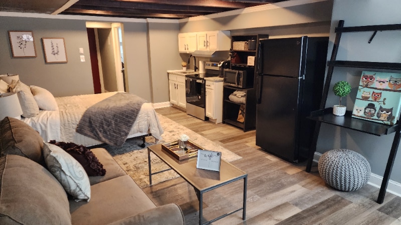 Building Photo - 3122 Presstman St