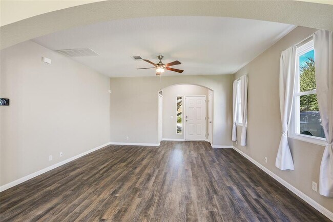 Building Photo - 4712 Lake George Ln