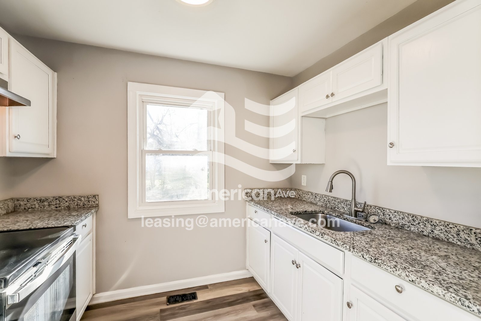 Building Photo - 3906 Jewell Ave