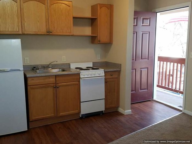 CHARMING CREEKSIDE APARTMENT - 3431 W Colorado Ave Colorado Springs CO ...