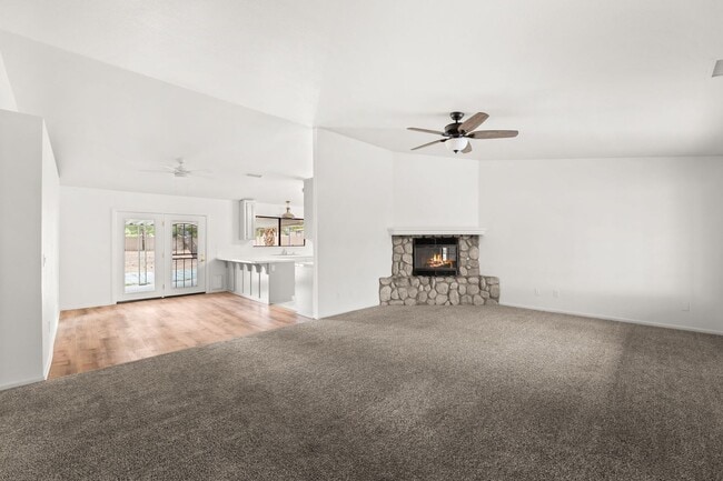 Building Photo - Recently Renovated Home