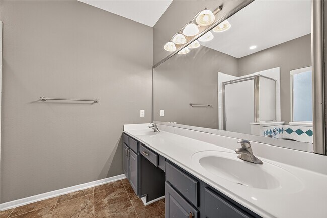 Building Photo - 14402 Barker Pelican Ct