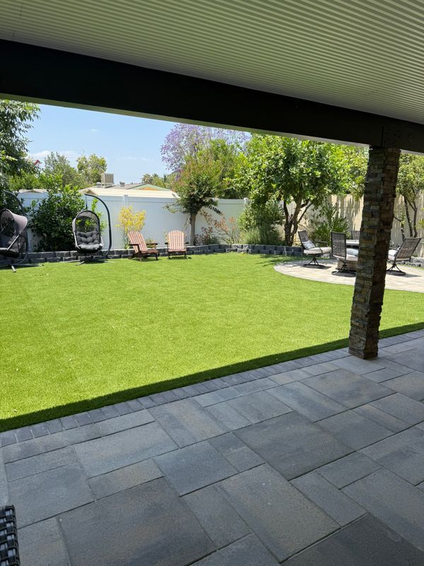 Building Photo - 7627 Encino Ave