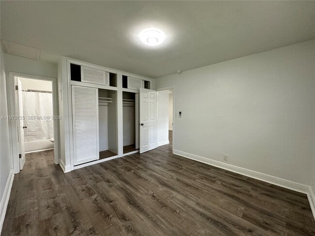 Building Photo - 2221 Monroe St