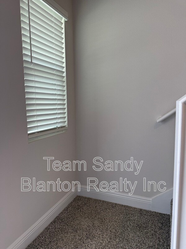 Building Photo - 3984 Pendragon Cir